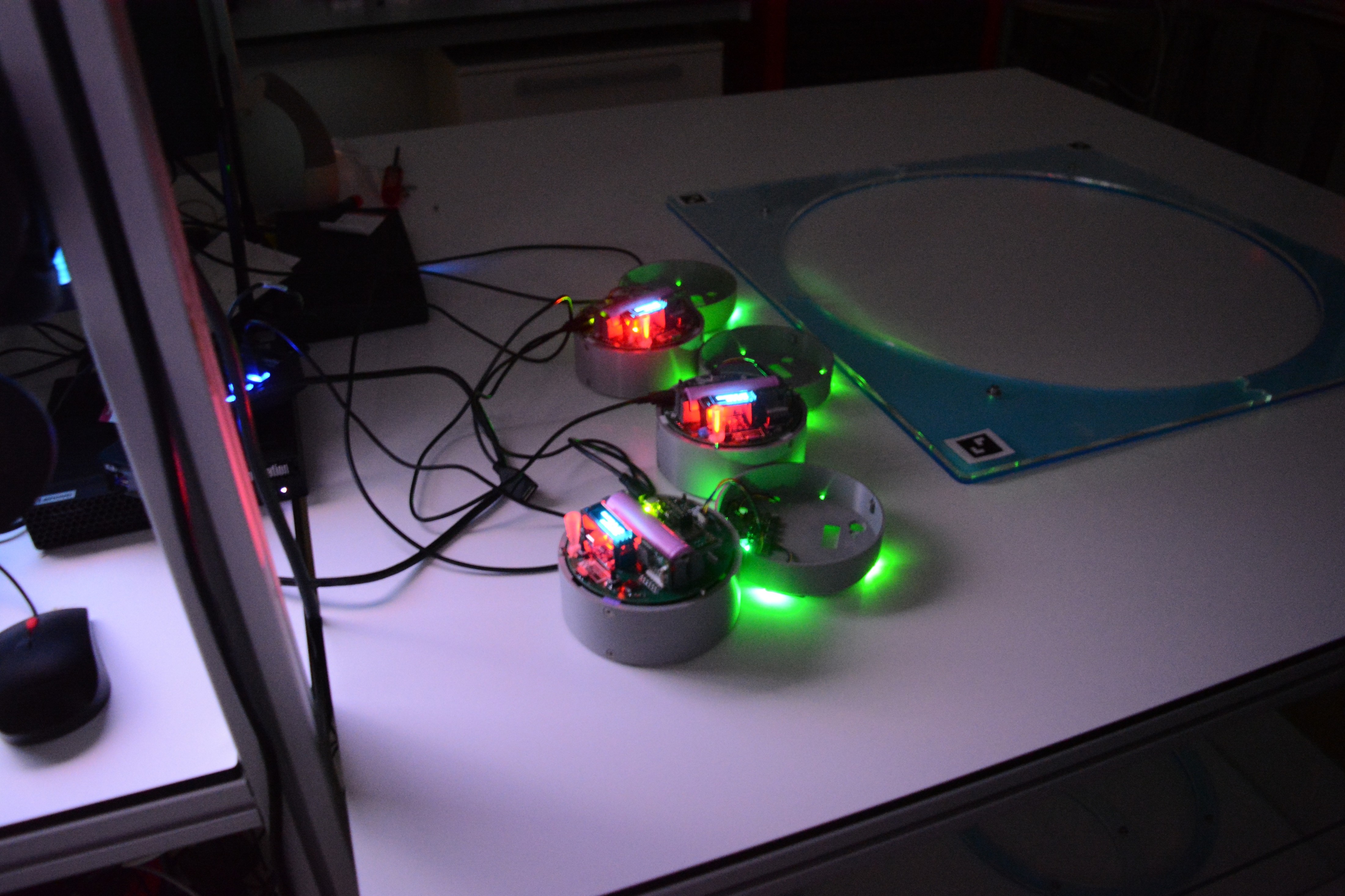 Robotic active matter experimental setup